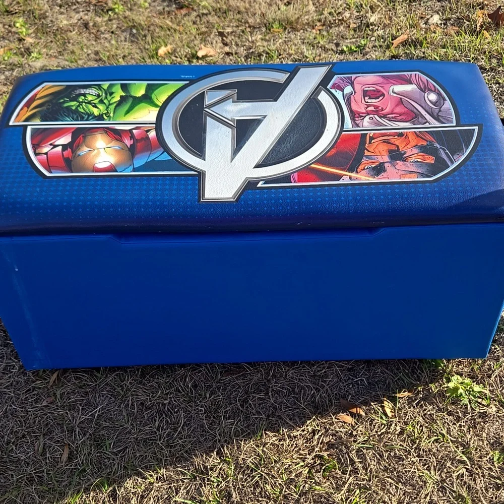 Marvel Blue Avengers Storage Bench - Picture 8 of 9